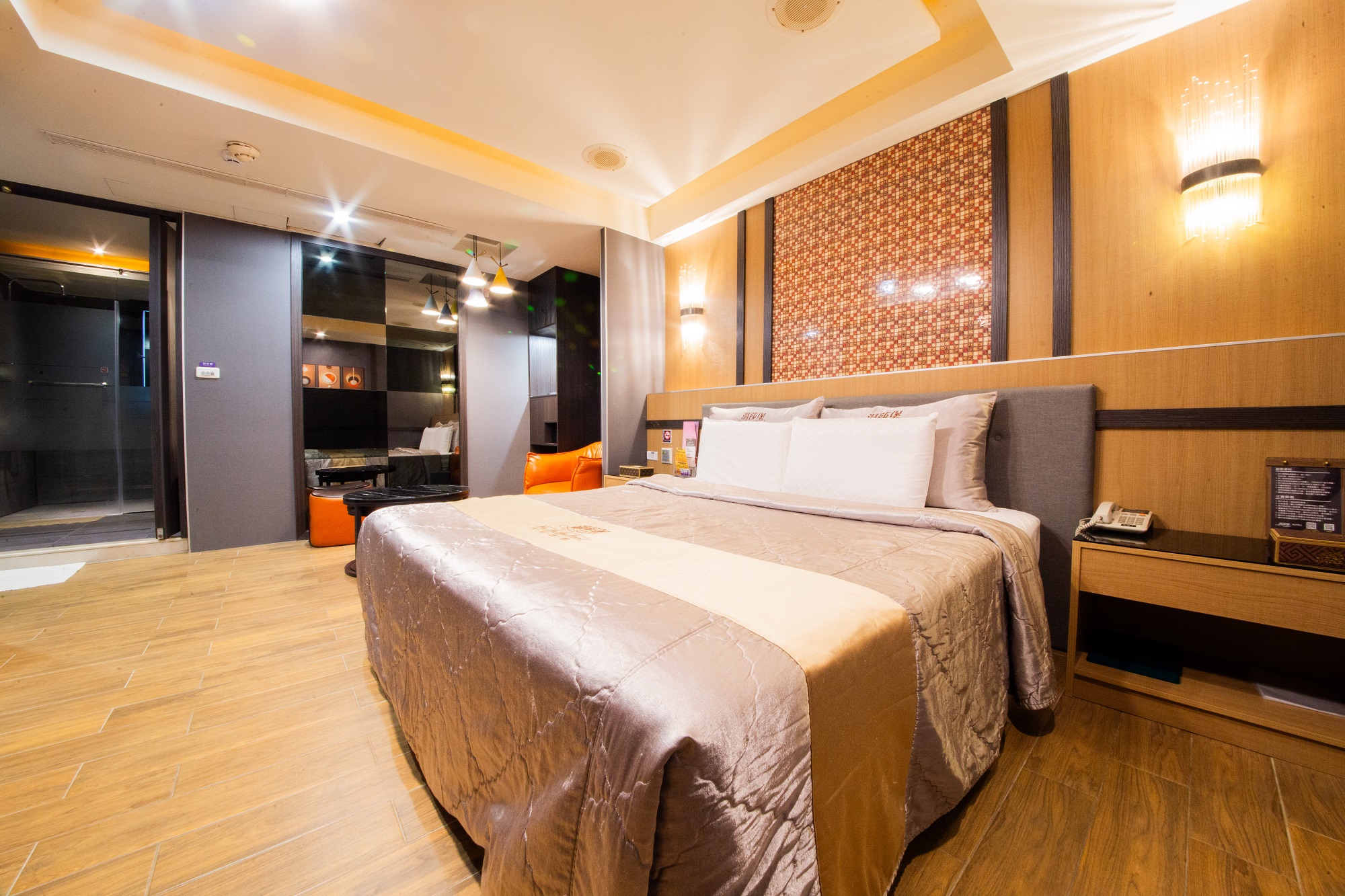 花園夜市住宿-房間D背景1